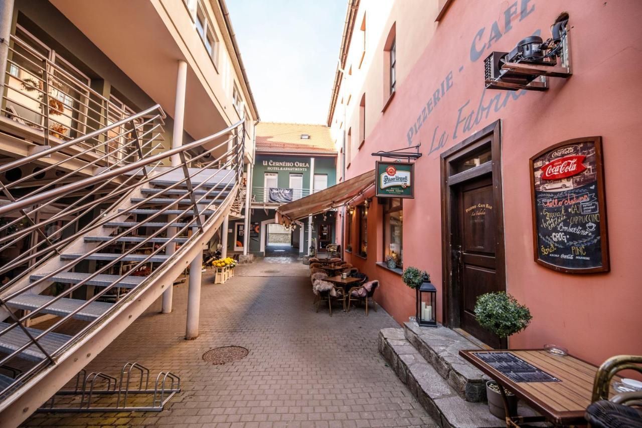Hotel&Apartments U Černého orla Třebíč Buitenkant foto